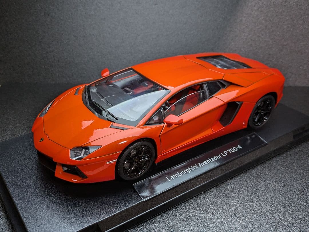 1/18 ウィリー Welly ランボルギーニ アヴェンタドール ミニカー