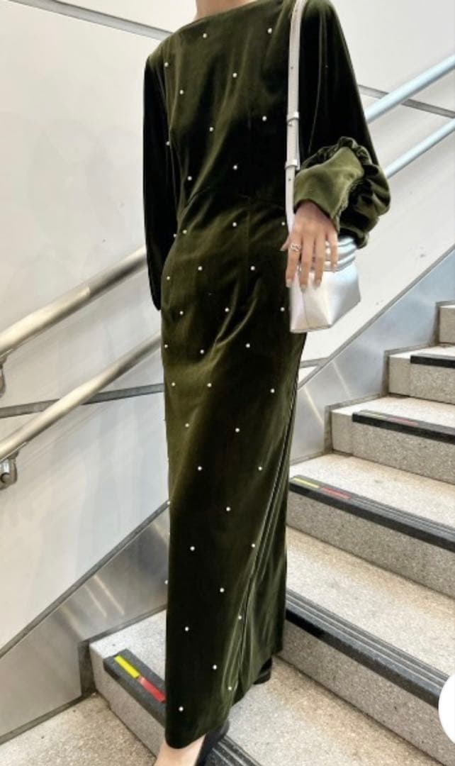 Ameri 美品 BACK OPEN PEARL VELOUR DRESS