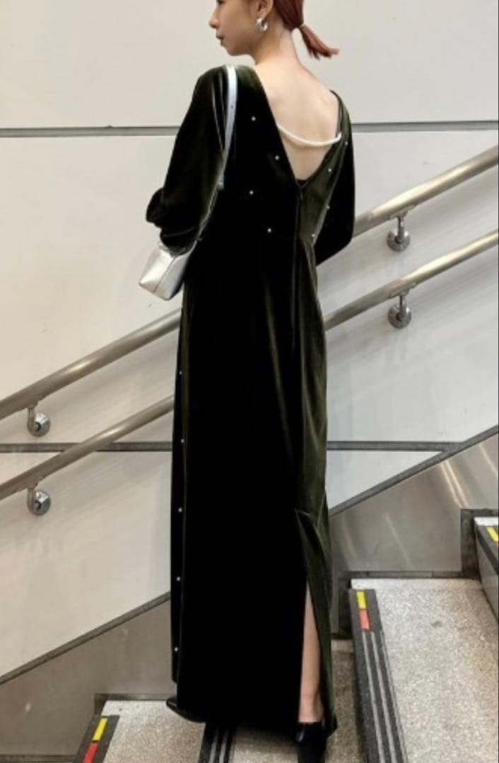 Ameri 美品 BACK OPEN PEARL VELOUR DRESS