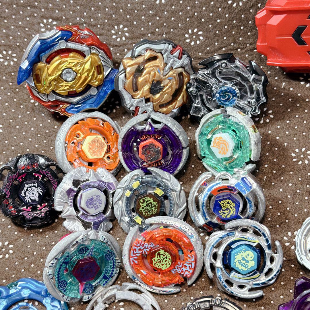 ベイブレード まとめ売り 本体13個　パーツ大量 ランチャー メタル バースト