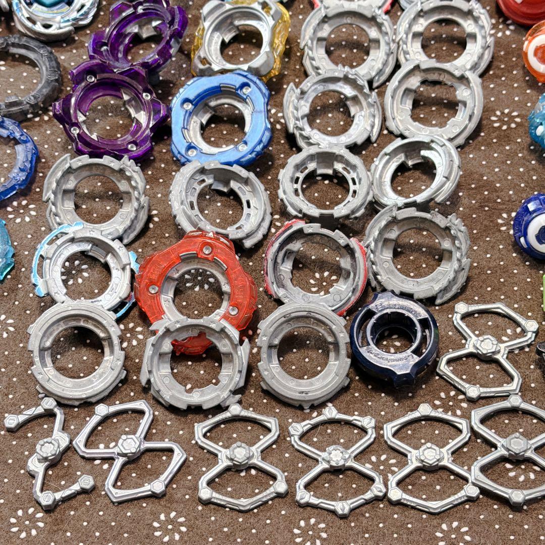 ベイブレード まとめ売り 本体13個　パーツ大量 ランチャー メタル バースト