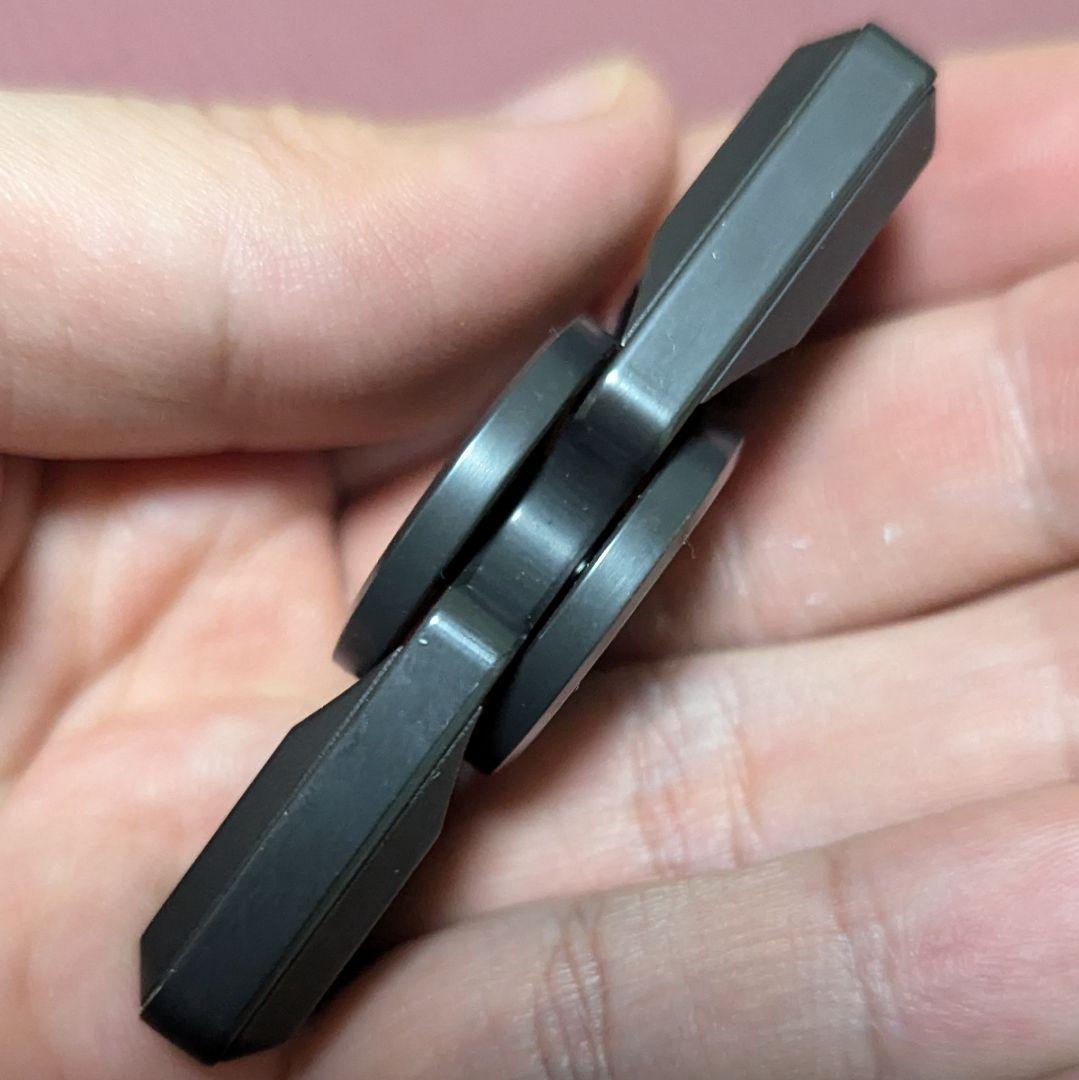 Medieval Nuke design ジルコニウム 2枚翼 ハンドスピナー