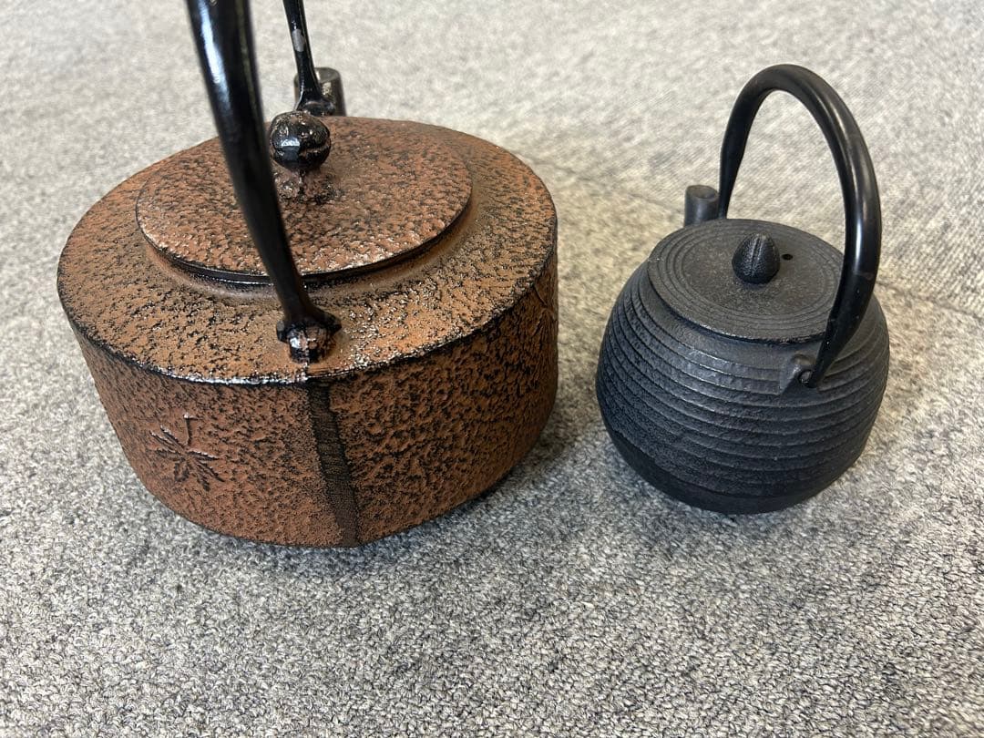 未使用品、美品　南部鉄瓶 2個