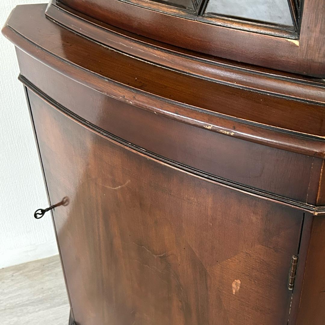 イギリス アンティーク　家具 コーナーキャビネット　1950年頃 514A