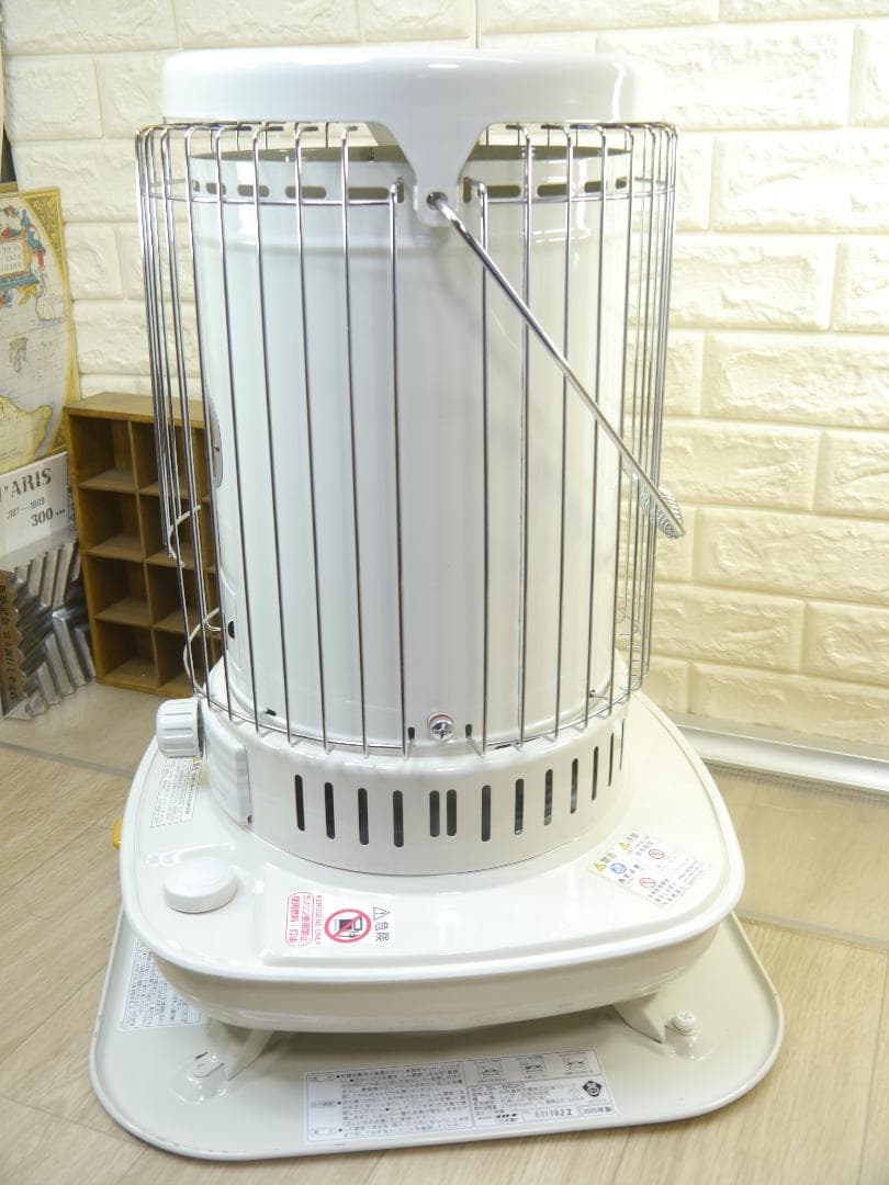 送料込み◆美品★2020年❤コロナ　ホワイト 石油ストーブ 安全ガード付き