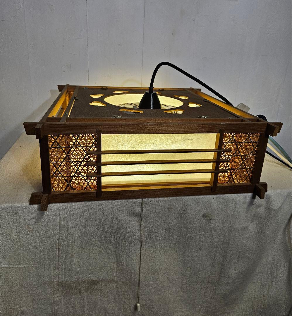 ジャパンヴィンテージ 木製と和紙のペンダントライト 蛍光灯 透かし 藤 吊り下げ