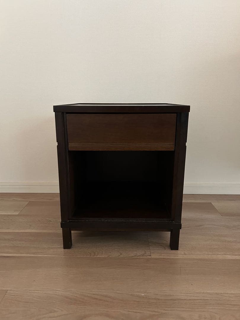 a.flat サイドテーブル