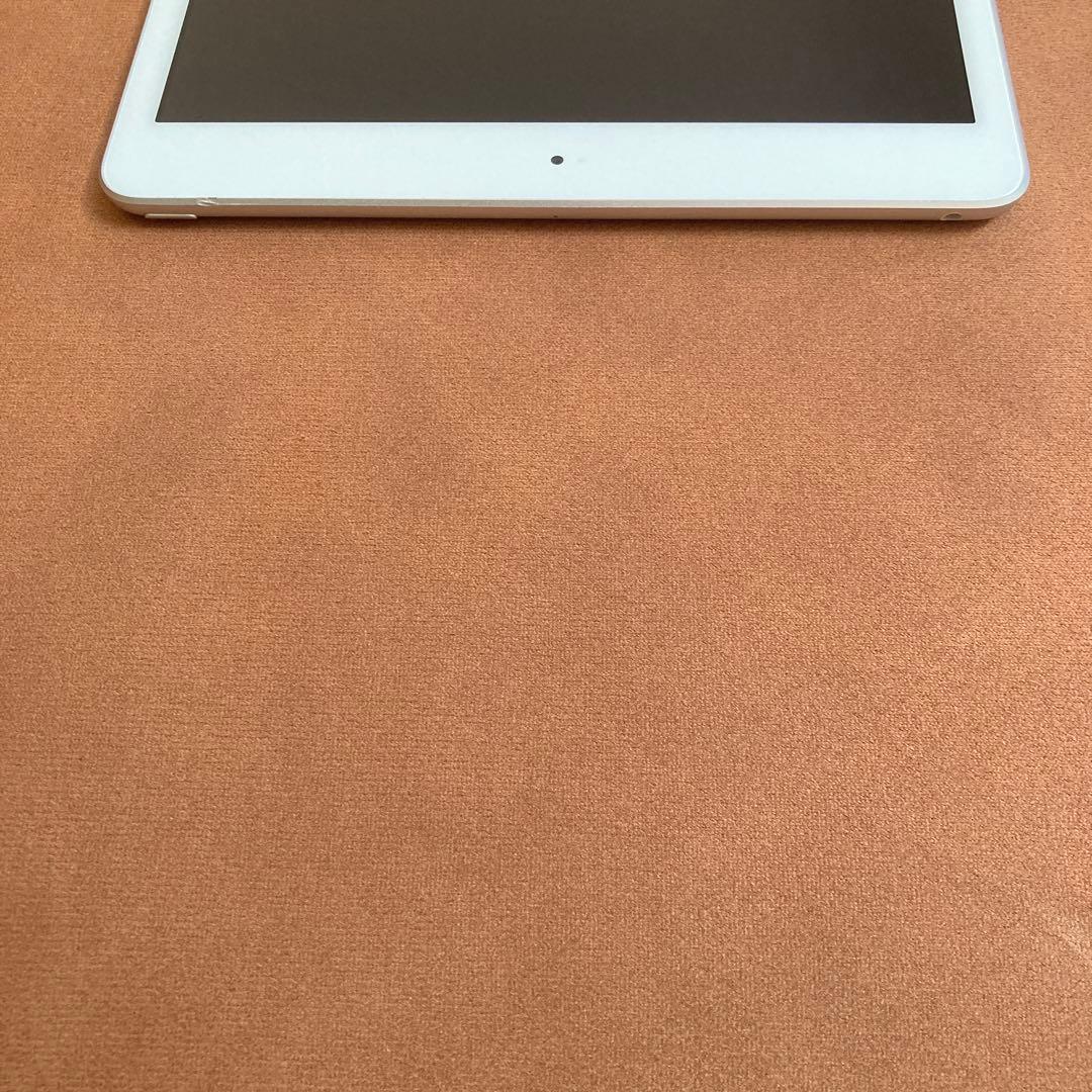 11【早い者勝ち】電池ほぼ新品☆iPad7 第7世代 32GB WIFIモデル☆