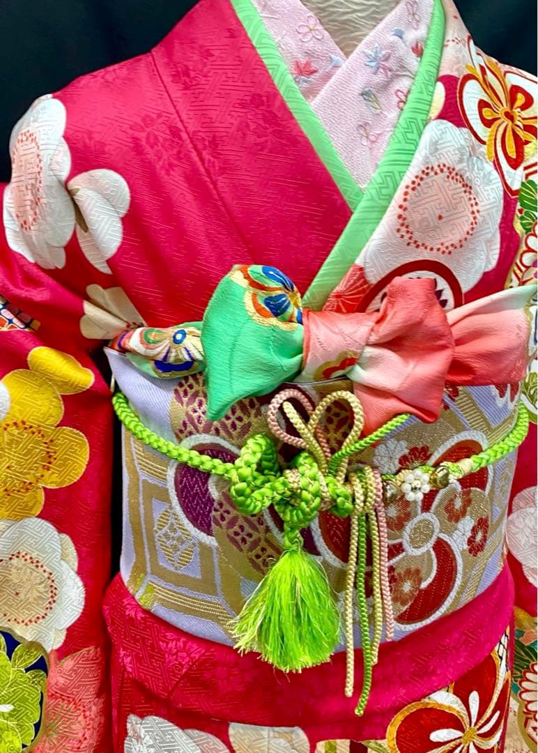 格安　安心の20点全て揃った ワンランク上の正絹振袖フルセット　金彩　刺繍