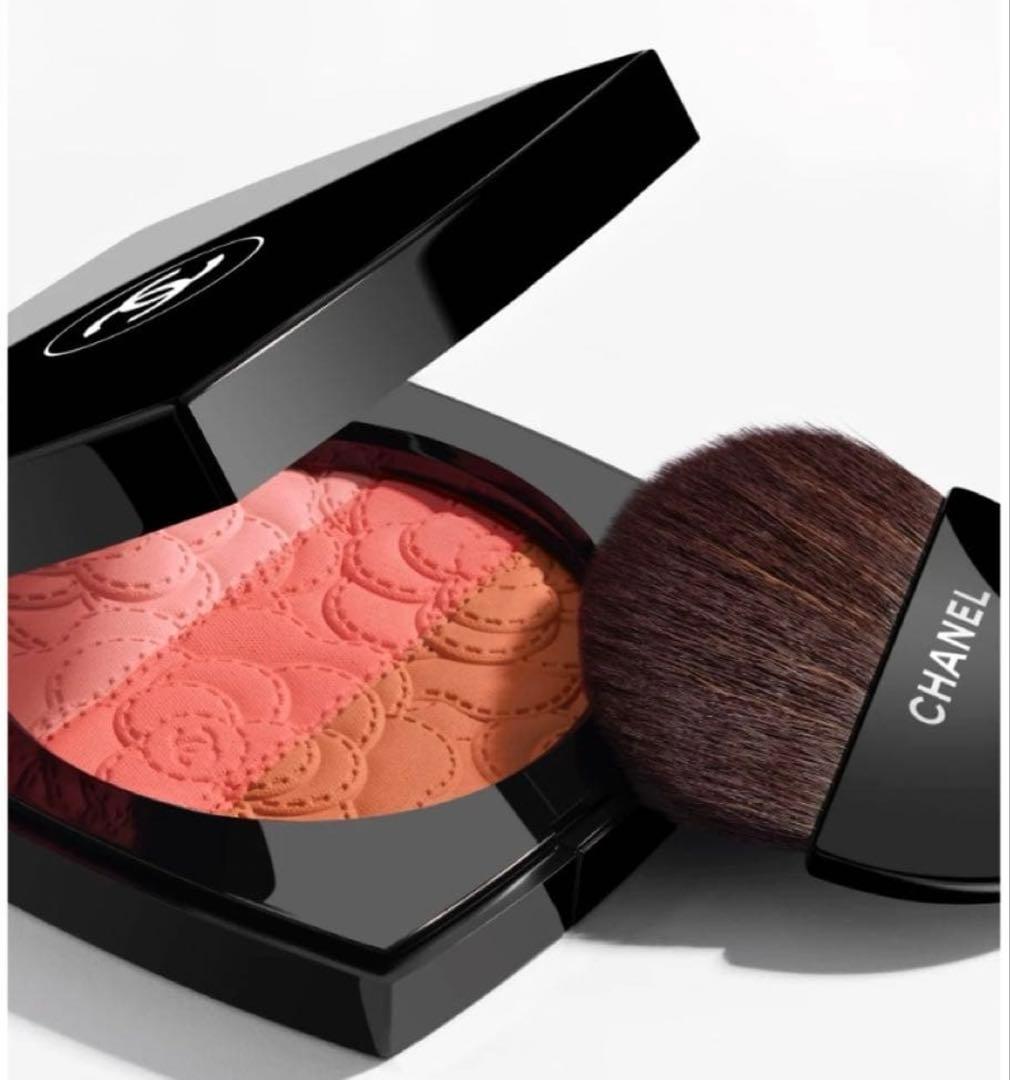 シャネル　チークカラー　リップ