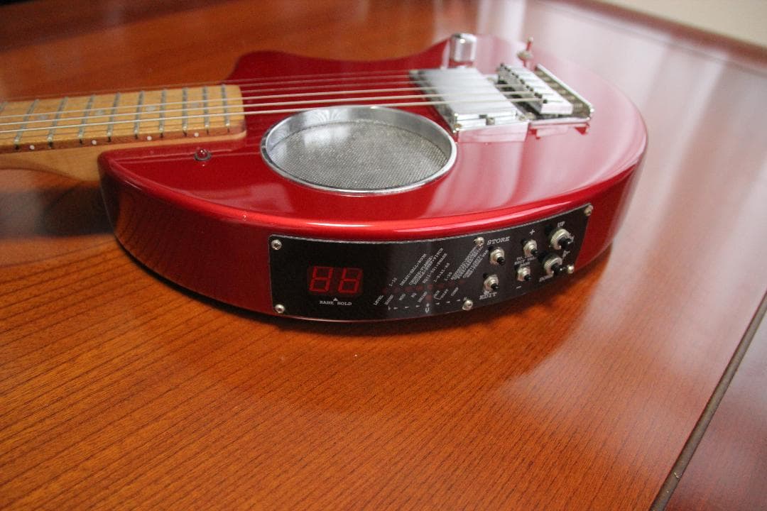 Fernandes ZO−3 digi−zo エフェクター　スタンド