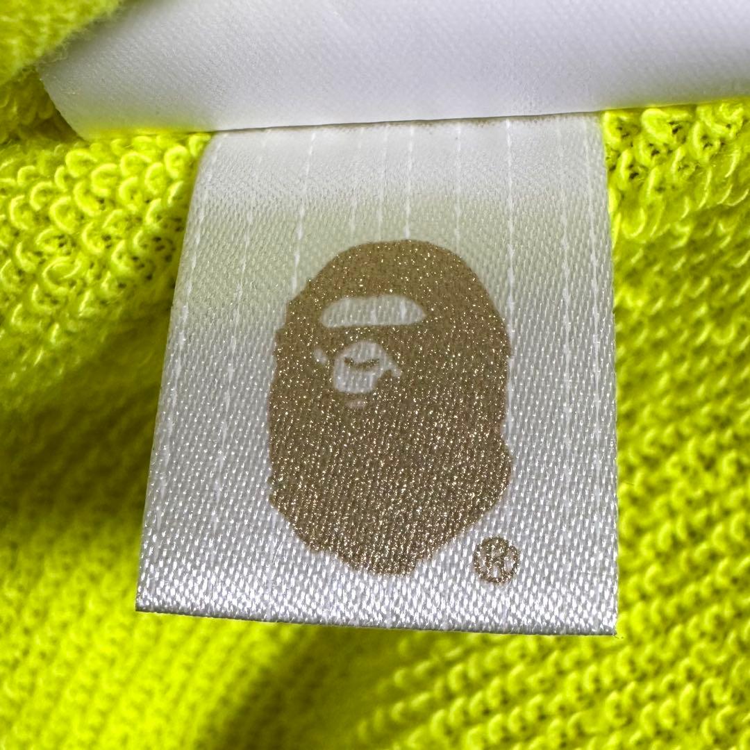 希少　A BATHING APE シャーク　ネオン　パーカー　ワッペン　Lサイズ