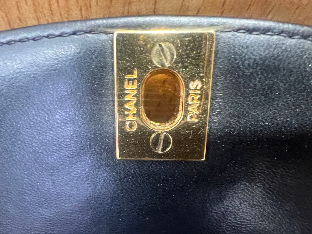 鑑定済CHANEL マトラッセ ラム チェーンショルダー ブラック ゴールド金具