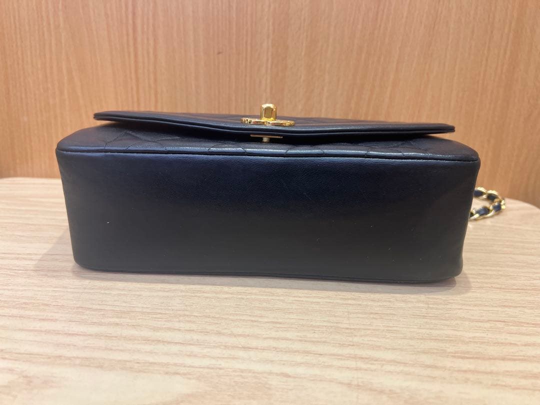 鑑定済CHANEL マトラッセ ラム チェーンショルダー ブラック ゴールド金具