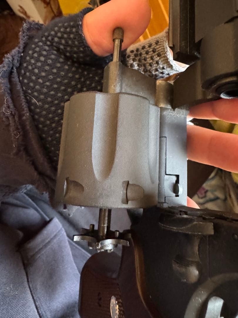 CONSTRICTOR MAXI ガス式リボルバー