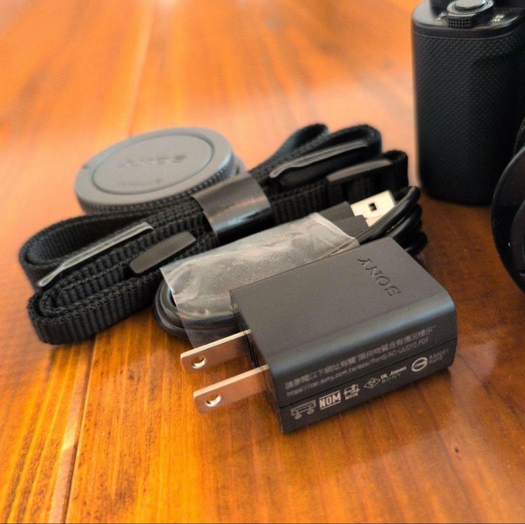 SONY ZV-E10 ミラーレスカメラ 4K動画撮影　本体、レンズ