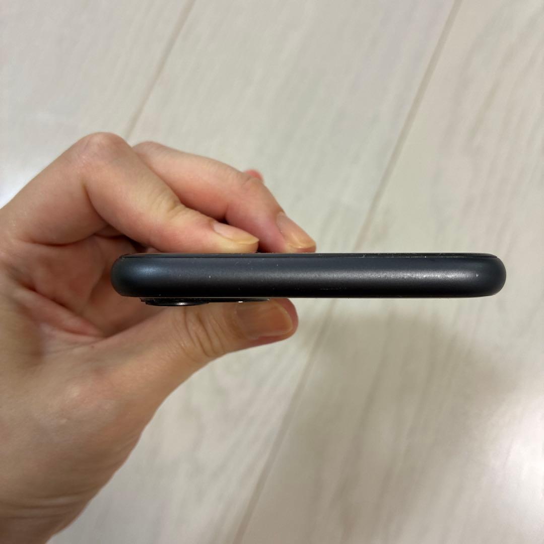 Apple iPhone 11 本体 ブラック64GB