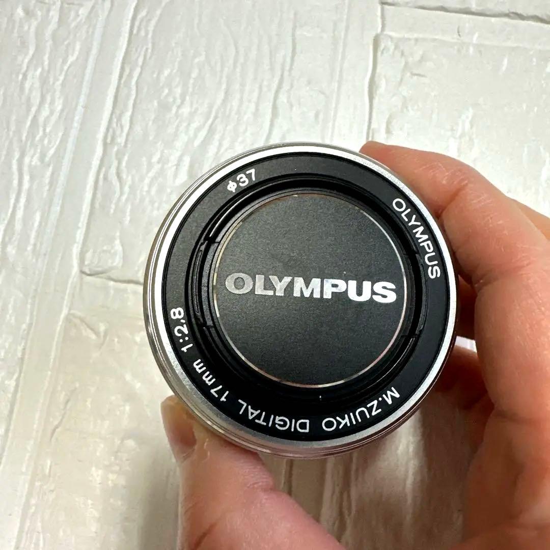 【レンズ３本・カメラはサービス】匿名送料無料　オリンパスPEN EP3