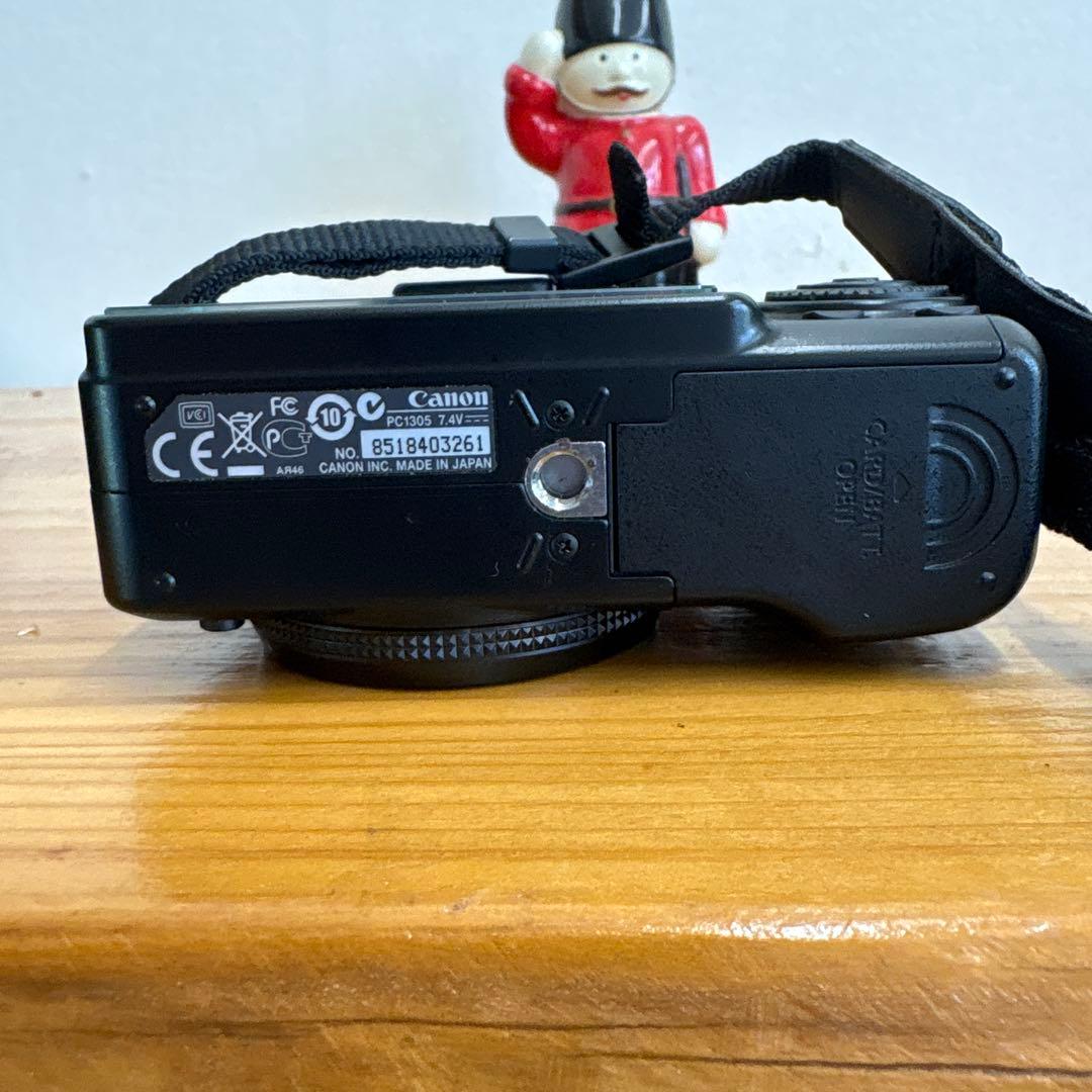 Canon G10 コンパクトデジタルカメラ　キヤノン　美品　純正ケース付き