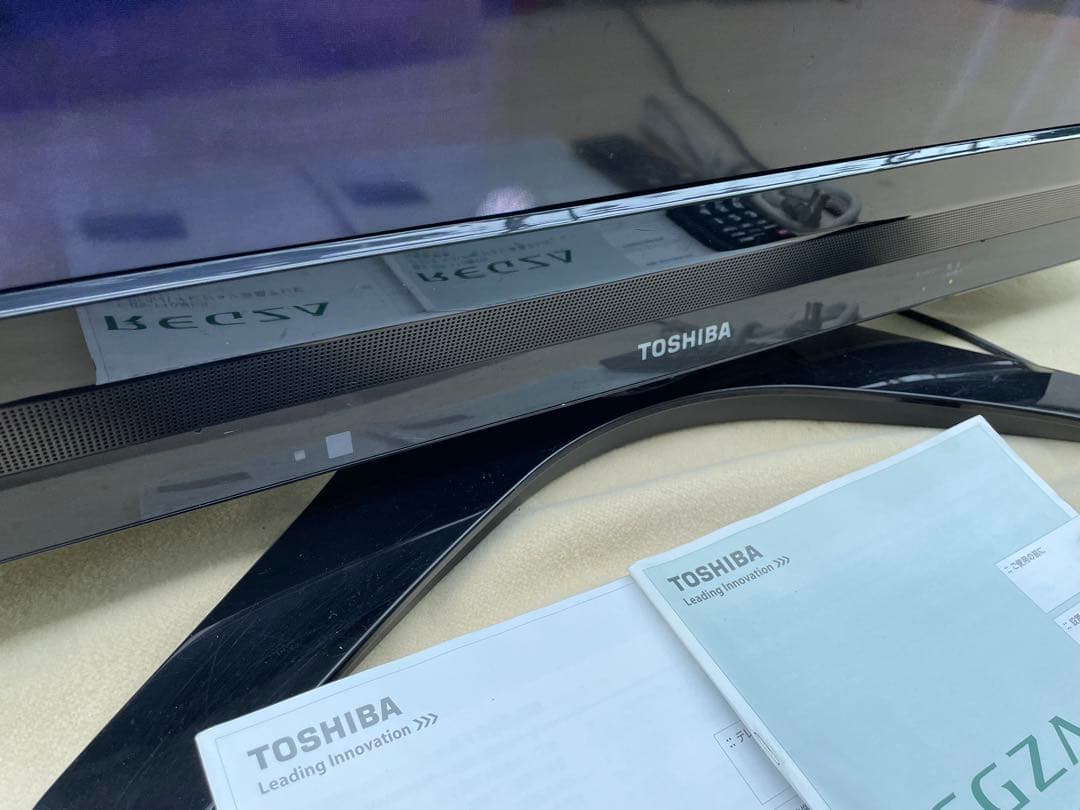 TOSHIBA 32型　液晶テレビ　REGZA 32A900S