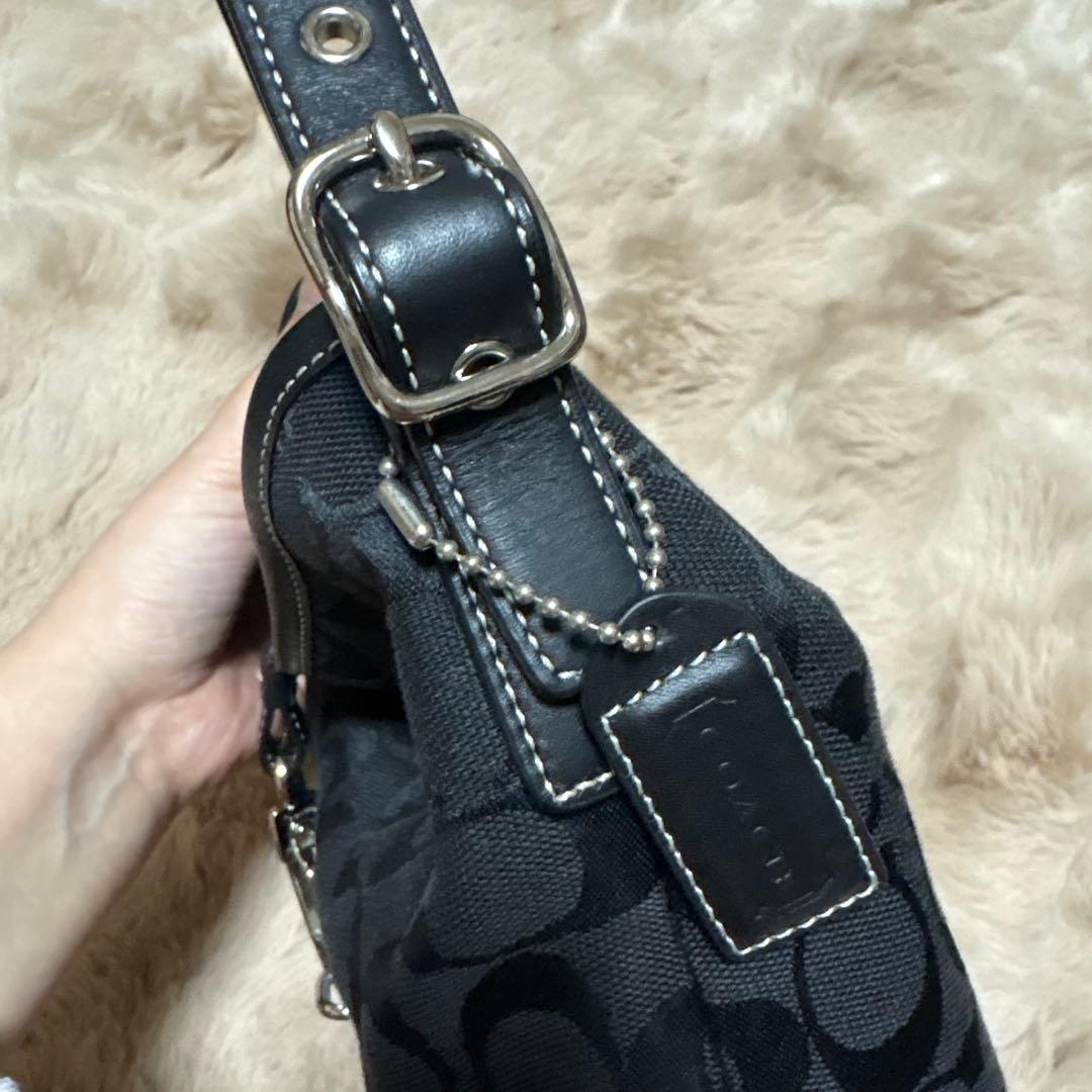 ブラックキャンバスショルダーバッグ