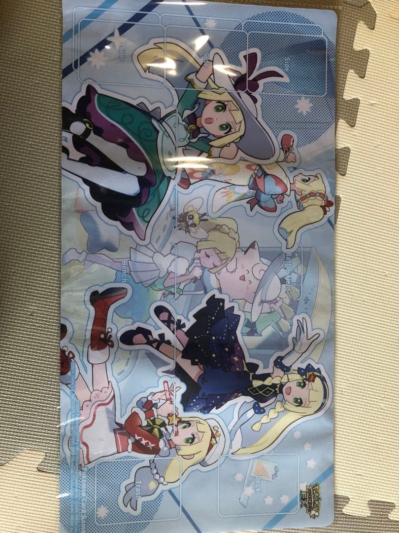 ポケマスEX 特製プレイマット おしゃれを楽しむリーリエ