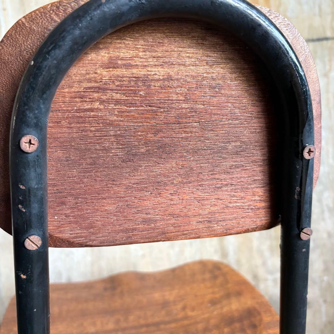 ヴィンテージチェア　古材×パイプ　リメイク　子供椅子　学校椅子　黒
