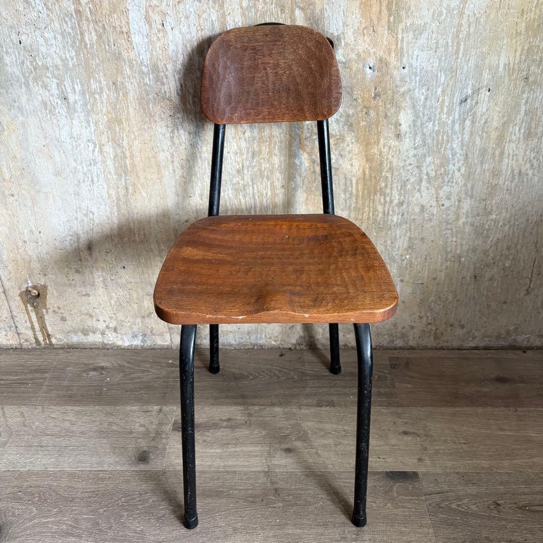 ヴィンテージチェア　古材×パイプ　リメイク　子供椅子　学校椅子　黒