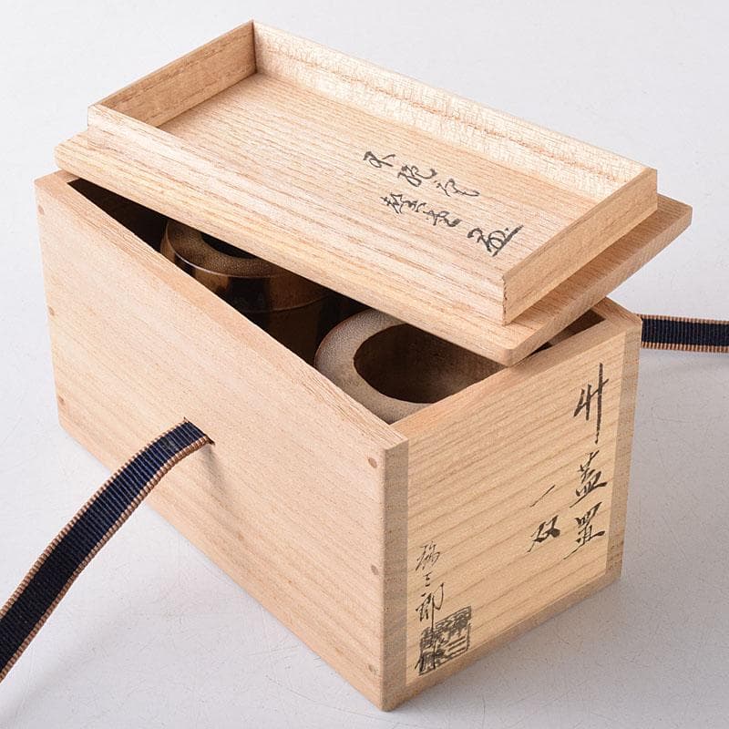 茶道具　弥三郎作　古竹　蓋置　一双　共布　書付極め箱　V　R8685