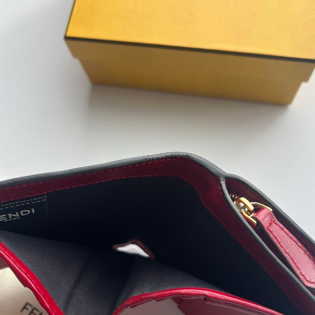 35 極上美品 FENDI フェンディ ズッカ 2つ折り財布