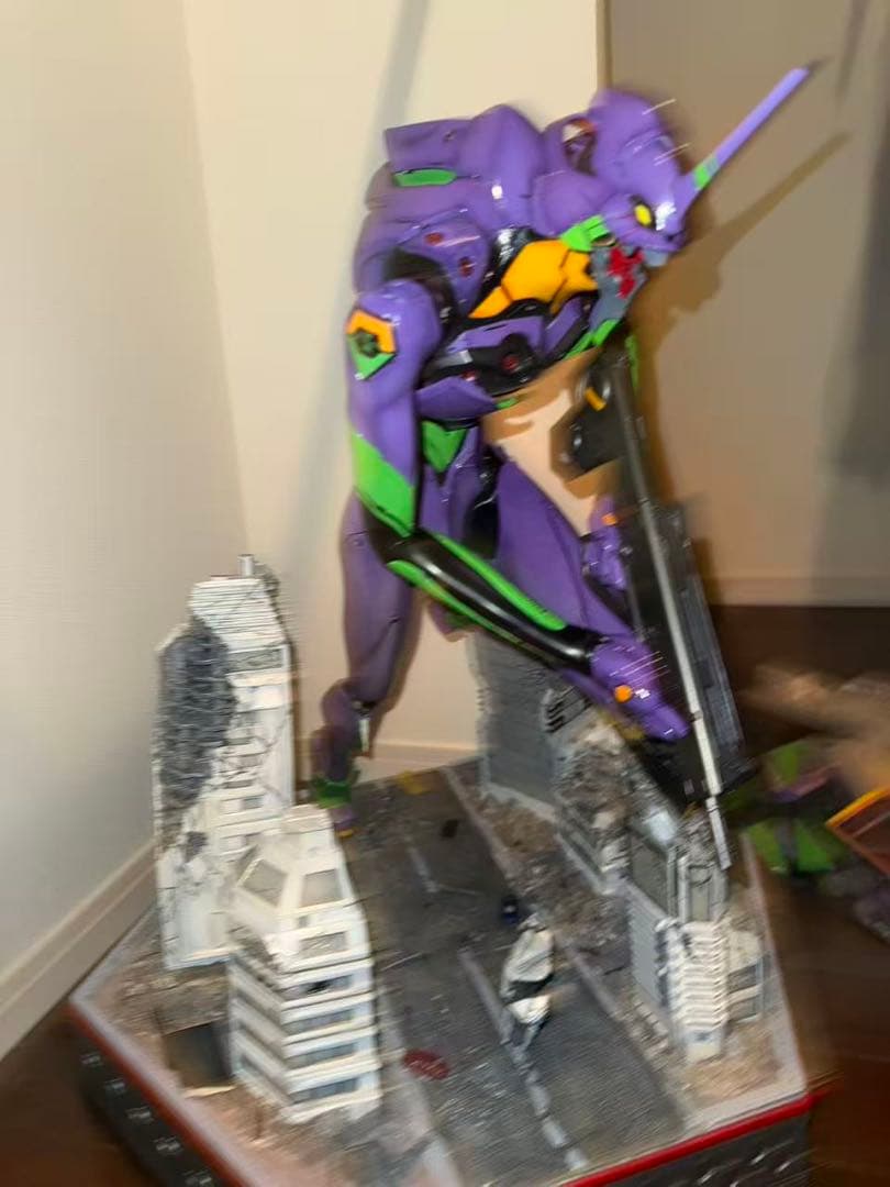 こ*;様 エヴァンゲリオン初号機 スタチュー（大型、脚部修復あり）