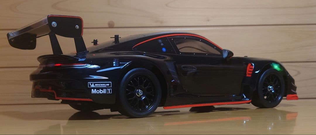田宮RCポルシェ911GT3 R (992)LEDライト付＆プロポ充電器完成品