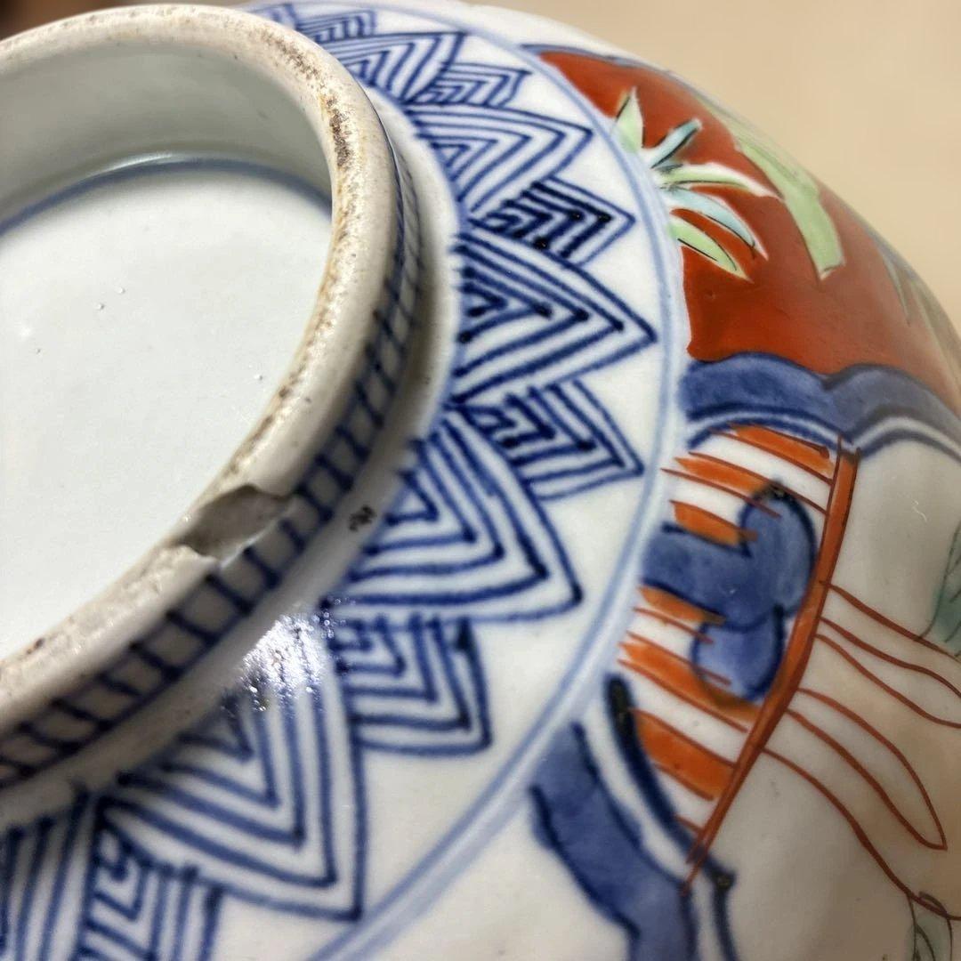 大鉢　色絵　輪花器　波型の青赤花模様菓子器