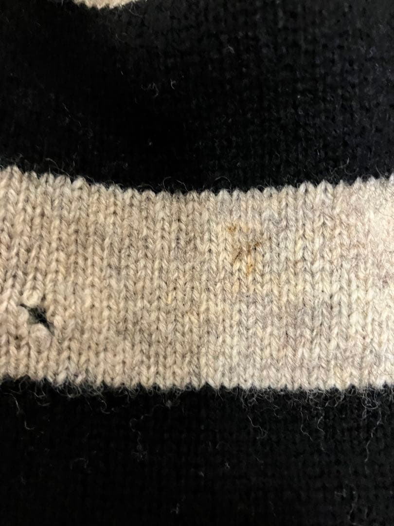 Vivienne Westwood /ヴィヴィアン ボンボン耳当て付ニット帽