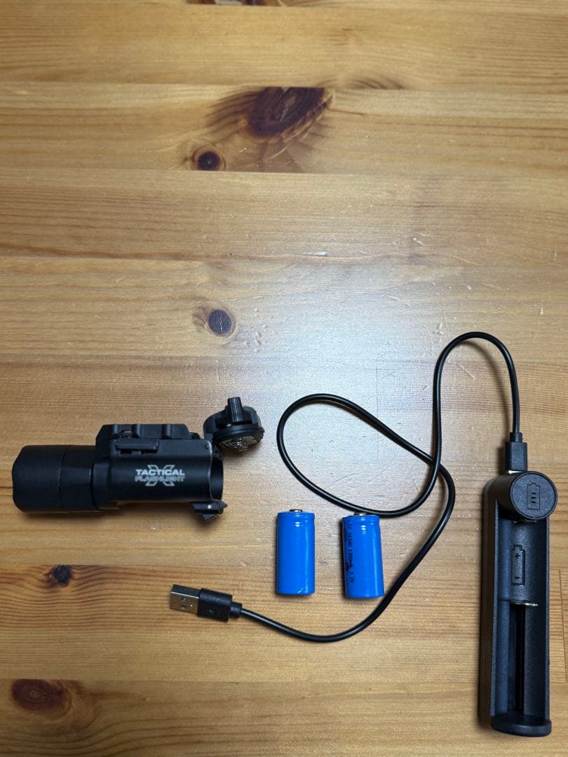 東京マルイ G17 Gen5 ガスガン LEDライト付き