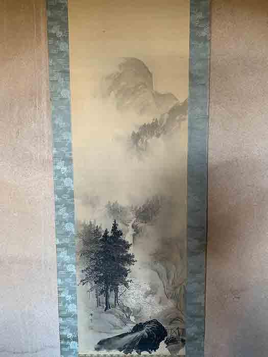 安堂 「春景山水」掛軸 銘あり 共箱あり 古物 中古 21.01.13-1.