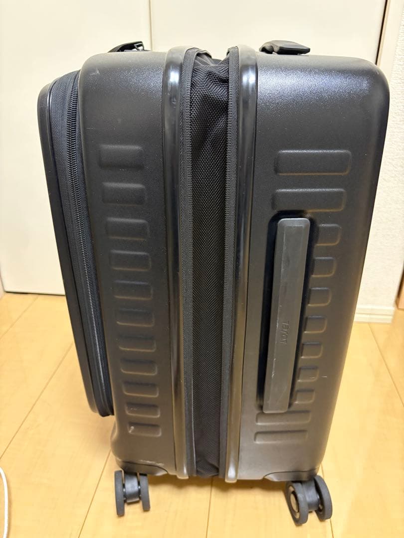 LOJeL ロジェール CUBO S 黒 ブラック　キャリー スーツケース