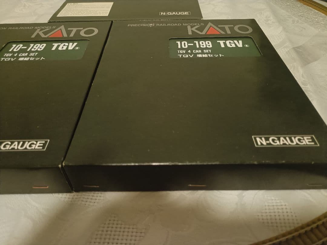 KATO 10-198 基本＋10-199 増結×2 計14両セットケース付現状