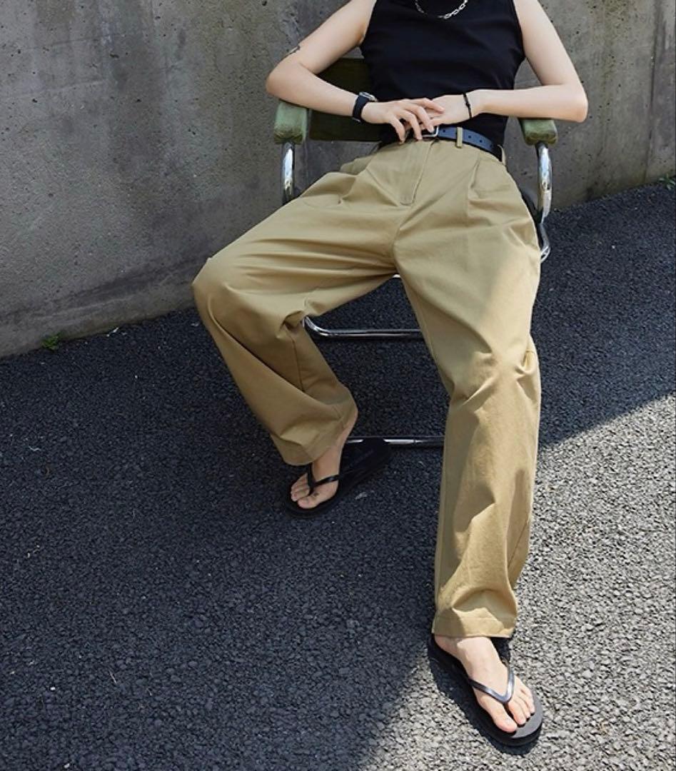 ANOTHER S タック入りワイドチノパン