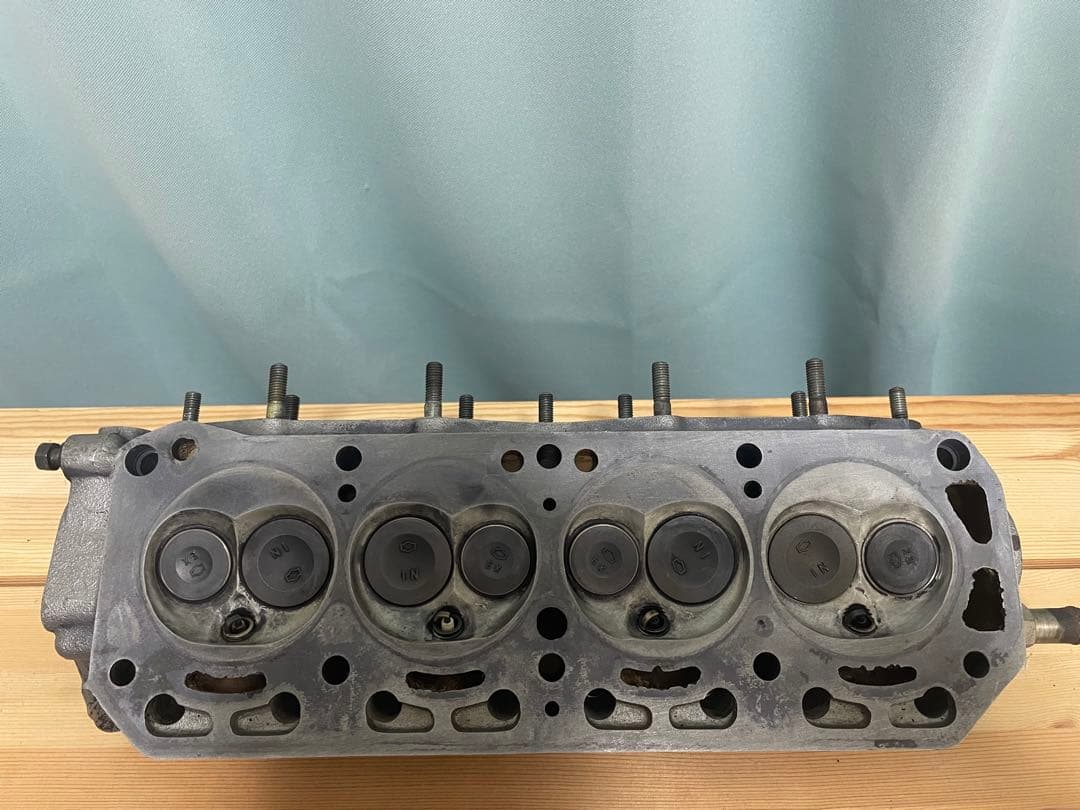 ニッサンサニー日産A型楕円ポートヘッドB110GX A12A TOMEI