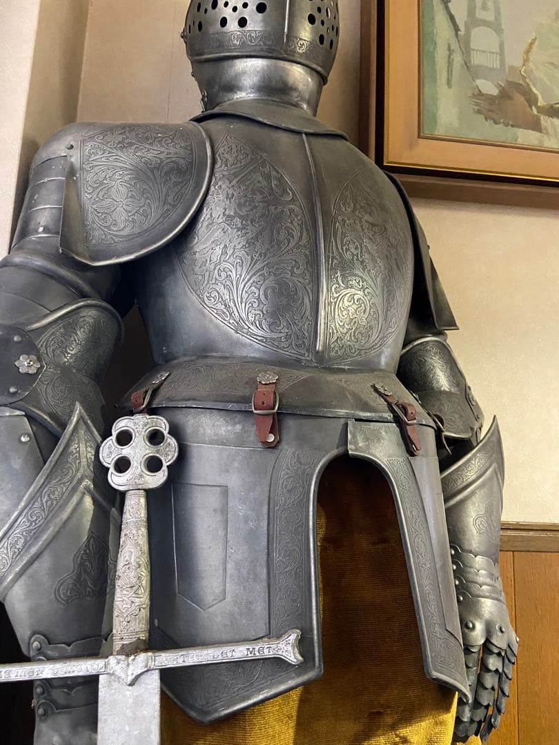 【限定発送】中世の騎士が現代に降臨！実物大ヨーロピアンアーマー「Arthur」
