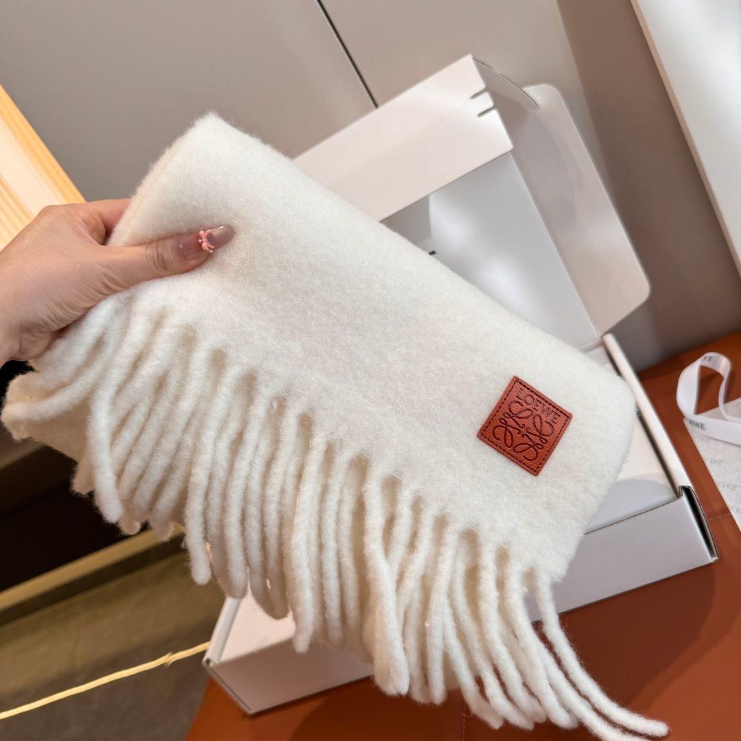 LOEWE ロエベ　アナグラム マフラー