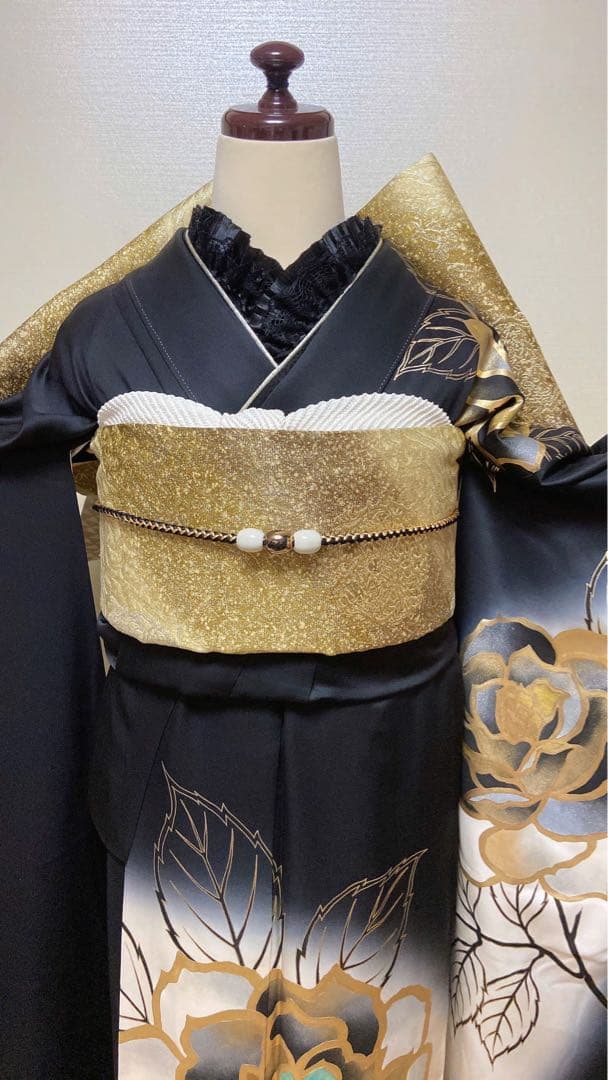 振袖フルセット　黒金花柄　振袖　振袖６点セット　袋帯　成人式