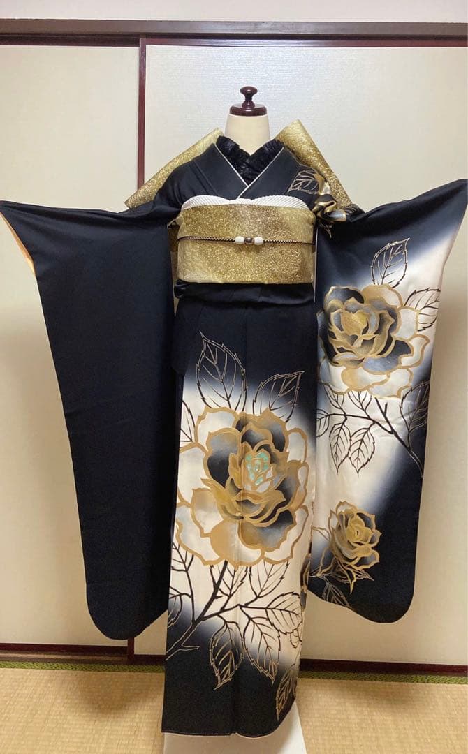 振袖フルセット　黒金花柄　振袖　振袖６点セット　袋帯　成人式