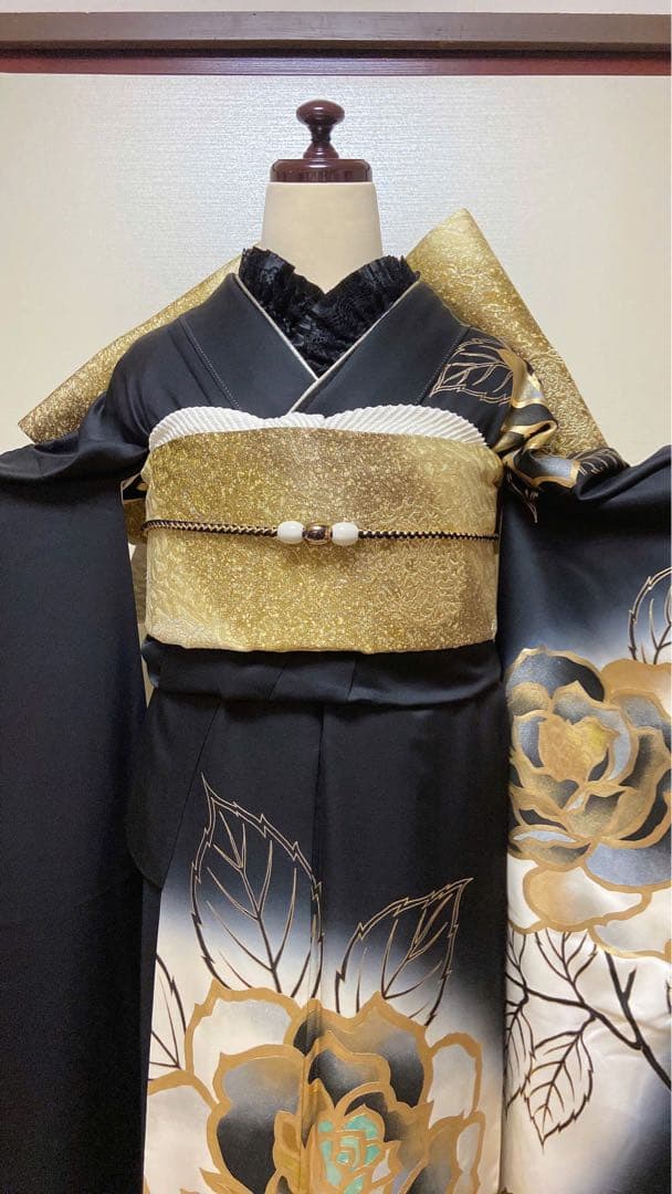 振袖フルセット　黒金花柄　振袖　振袖６点セット　袋帯　成人式