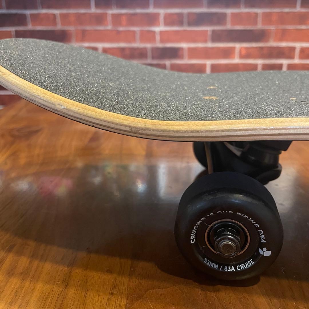 スケボー　極美品　スケートボード　コンプリート　子供用　スリーウェザー　7インチ