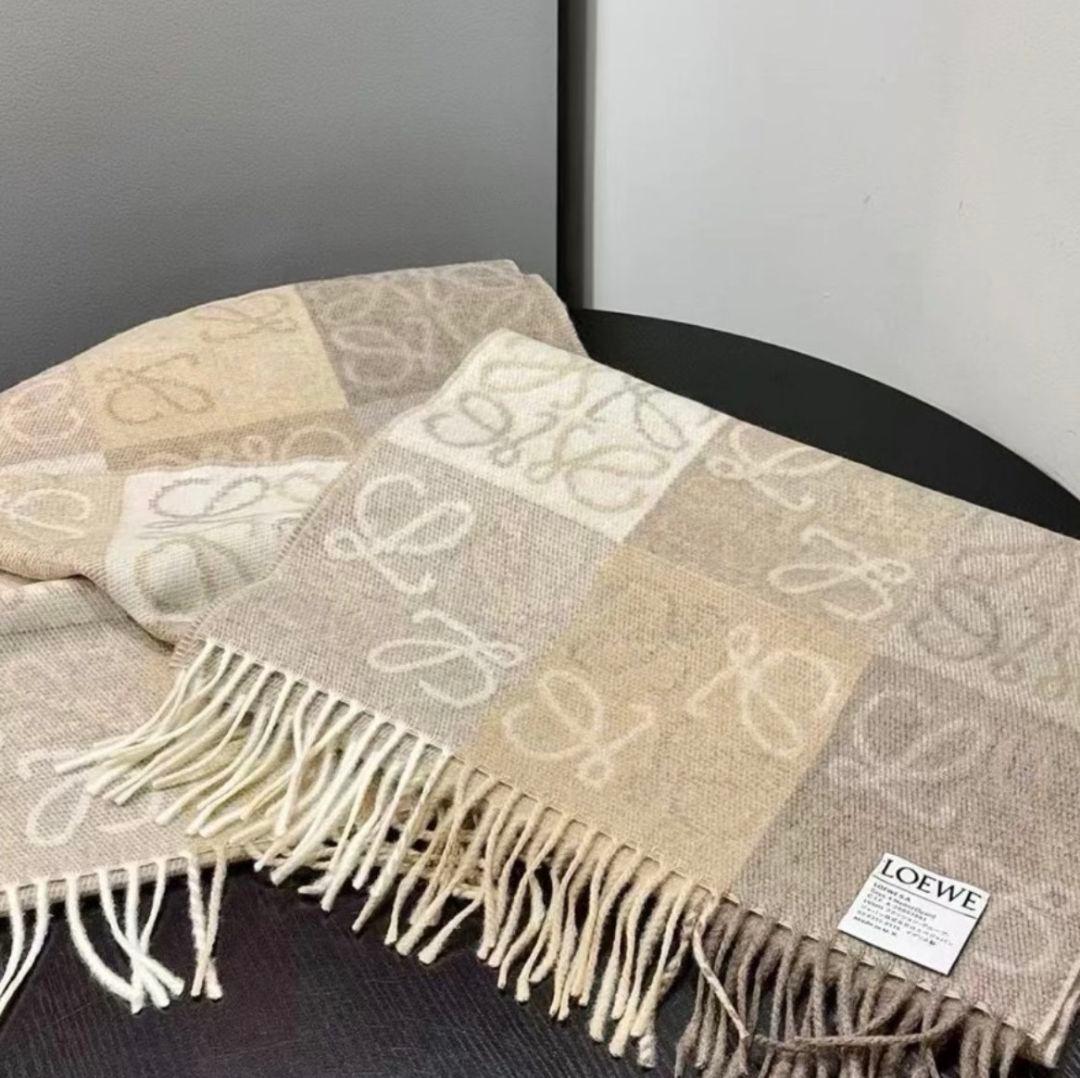 LOEWE ロエベ　180✖️40 ウール×カシミヤマフラー　ベージュ系