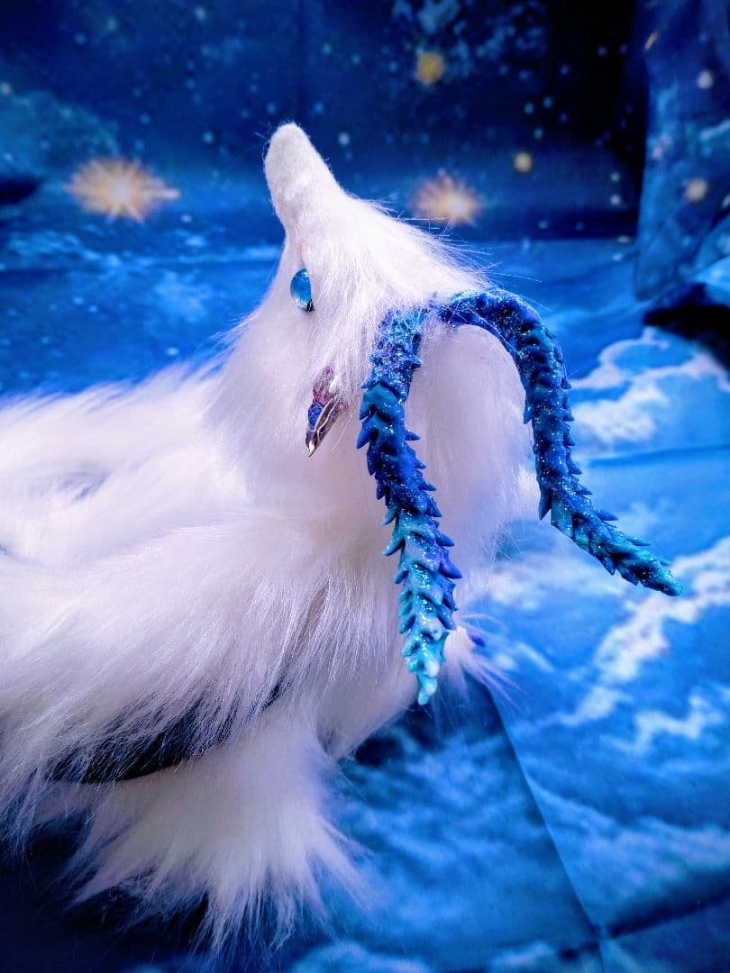 双尾天龍　アートドール　ハンドメイドぬいぐるみ　龍　幻獣　ドラゴン蓄光琉球ガラス