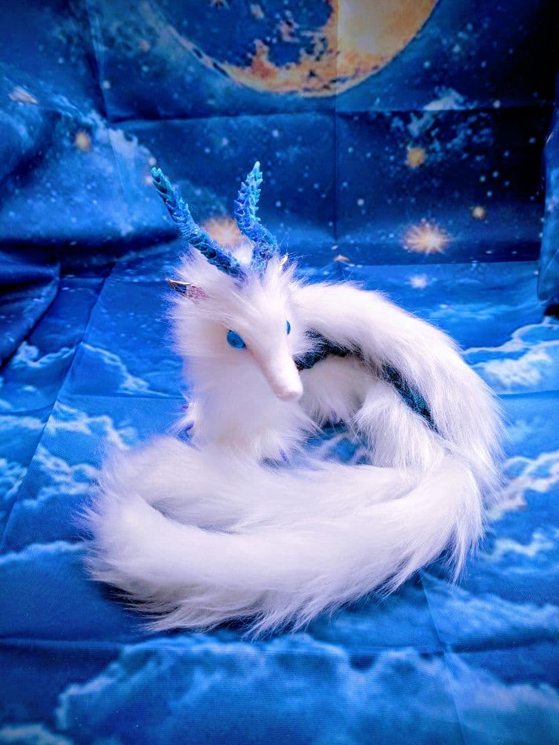 双尾天龍　アートドール　ハンドメイドぬいぐるみ　龍　幻獣　ドラゴン蓄光琉球ガラス