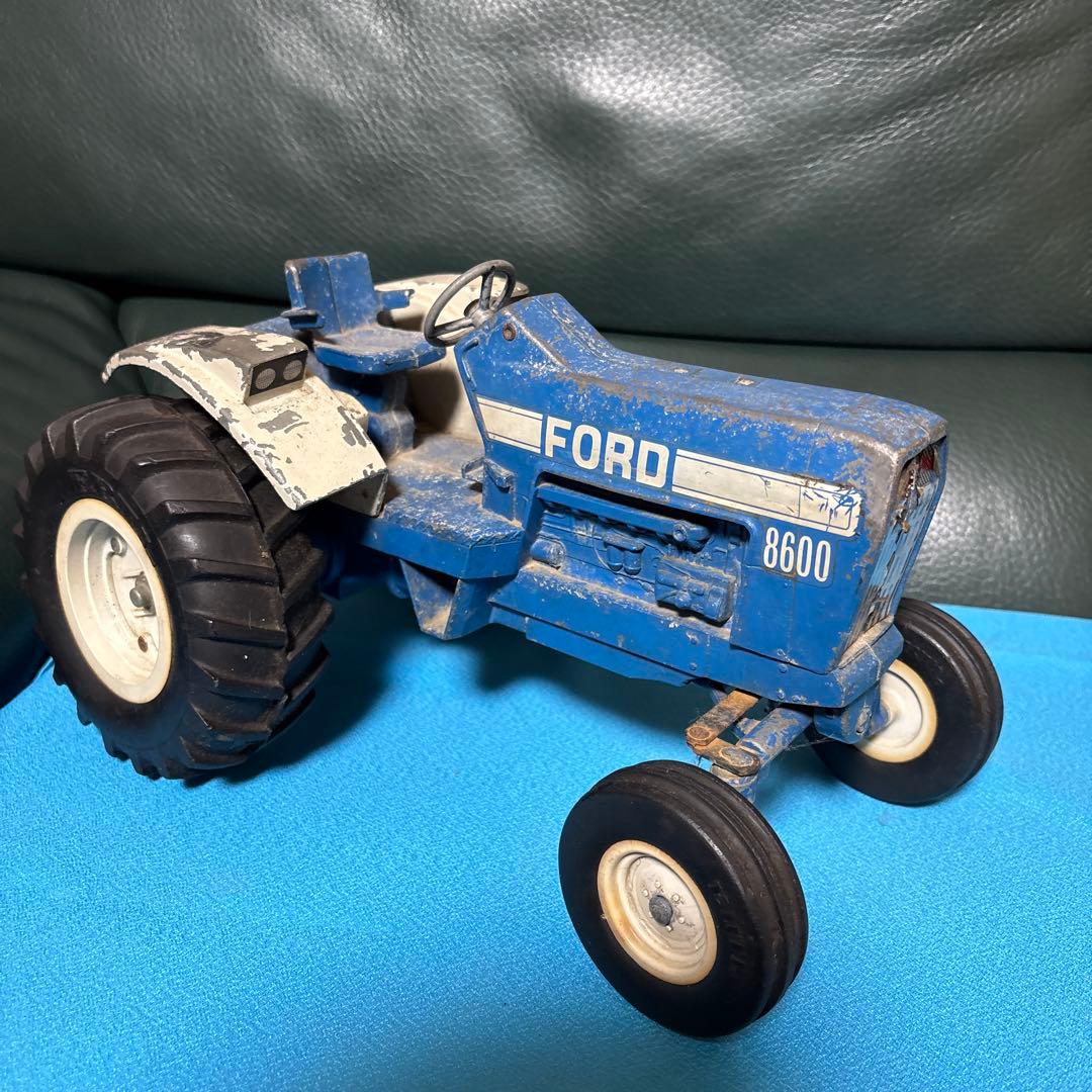 フォード8600トラクタービィンテージ
